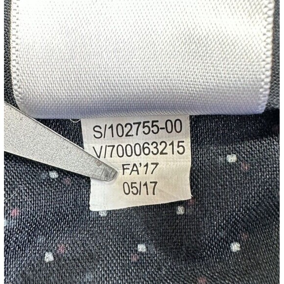 Banana Republic Chino Pants Men's 35x32 Straight Blue Flat Slacks RUNS SMALL - Picture 10 of 14